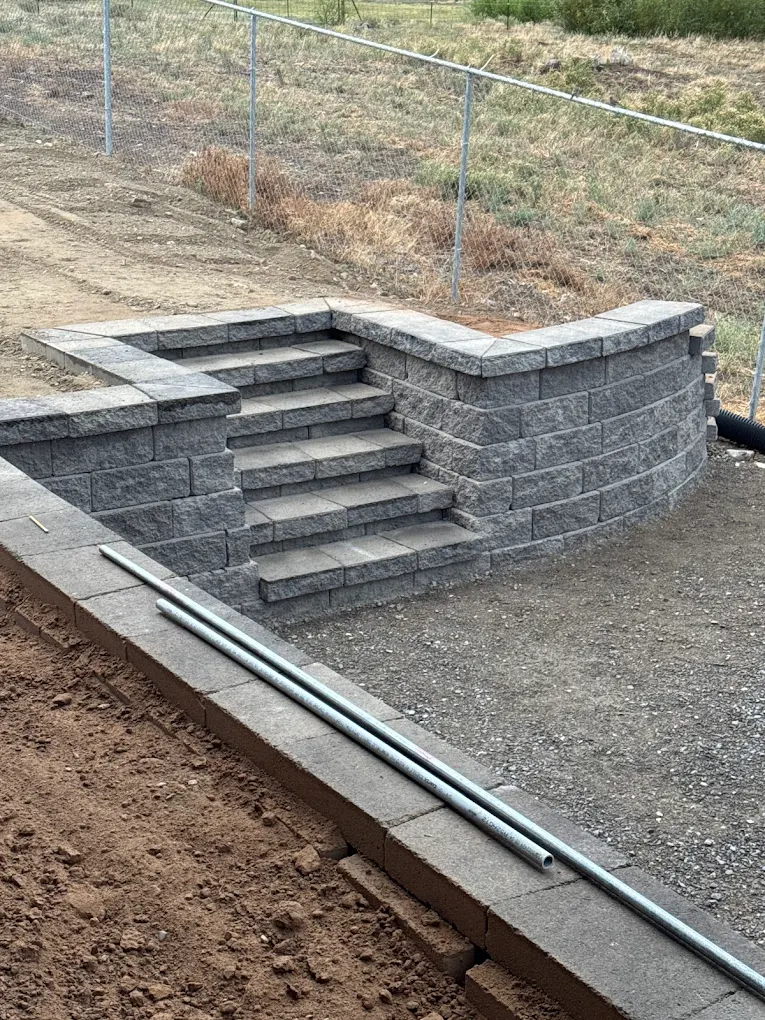 Retaining Wall with Stairs